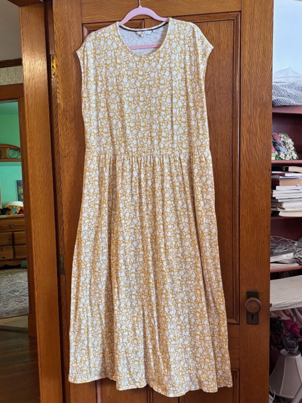 Boden Dress in Golden Yellow and Cream; Size 20/22